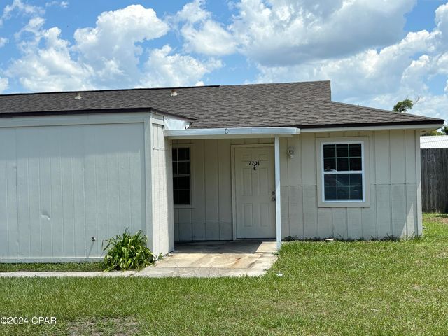 $950 | 2701 East 8th Street, Unit C | Panama City