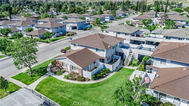 $379,900 | 28036 Robin Avenue | Bouquet Canyon