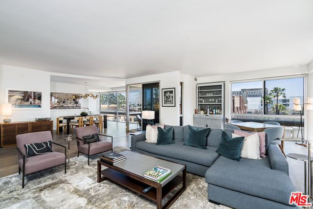 $1,695,000 | 320 North Maple Drive, Unit 507 | Beverly Hills