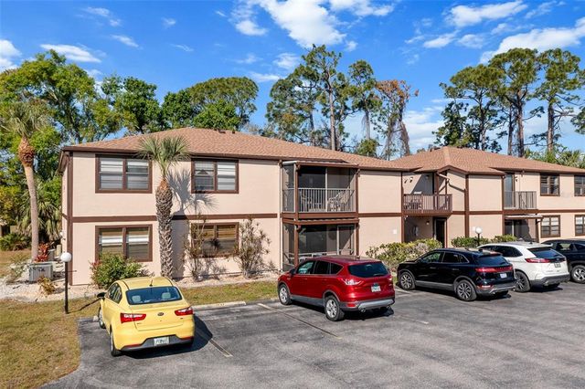 $139,900 | 4022 Beaver Lane, Unit 400F | Charlotte Harbor