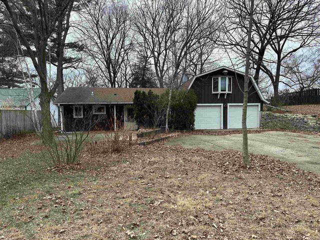 $324,900 | W9285 Oakland Road | Lake Ripley