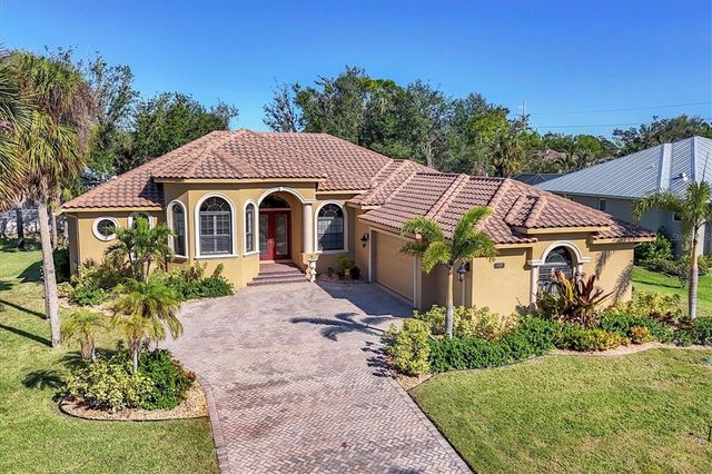 $849,000 | 1607 Landfall Drive