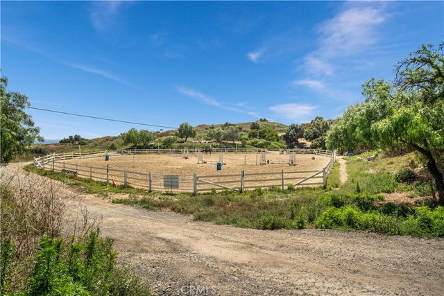 $1,850,000 | 2 West Pomegranate Road | Palos Verdes Drive South