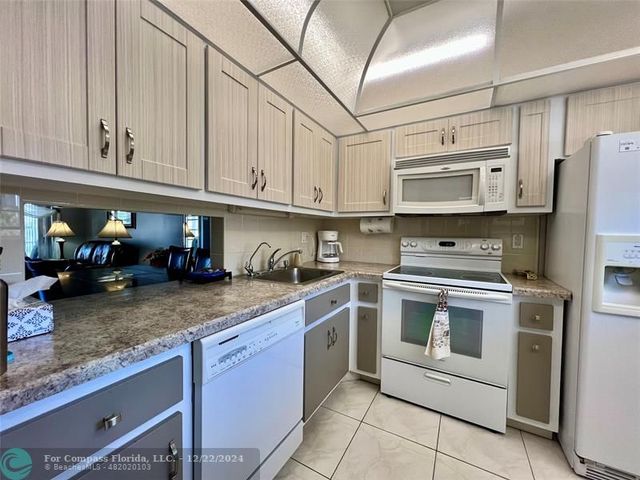 $129,500 | 2861 Northwest 47th Terrace, Unit 204 | Lauderdale Lakes West Gate