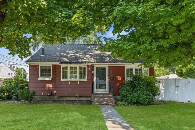 $489,900 | 13 Florence Street | Downtown Hudson