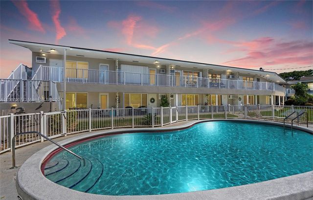 $2,000 | 2501 North Ocean Boulevard, Unit 6 | Hillsboro Shores