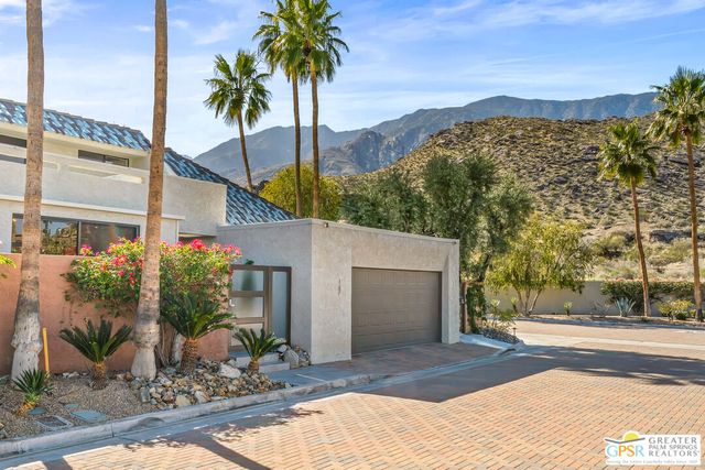 $1,395,000 | 147 Perlita Circle | Canyon Corridor