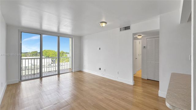 $2,300 | 3661 Southwest 9th Terrace, Unit 505 | Coral Gate