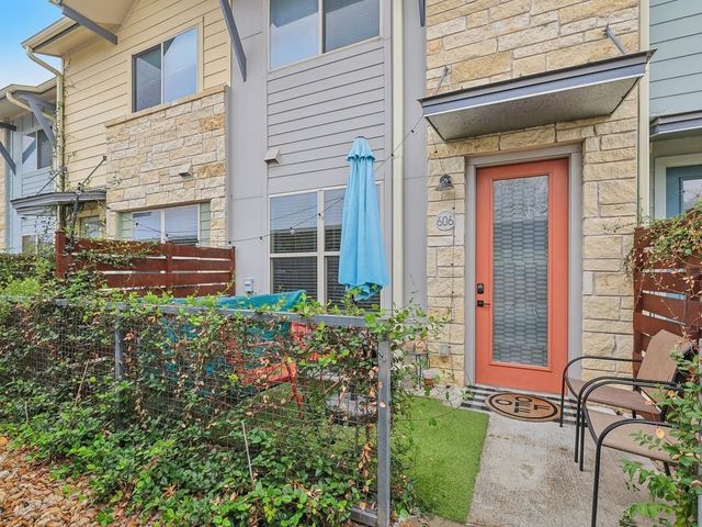 $315,000 | 7805 Cooper Lane, Unit 606 | Dittmar-Slaughter