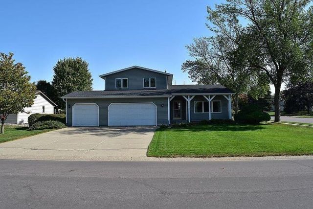 $449,900 | 14392 Ebony Lane | Pilot Knob Estates