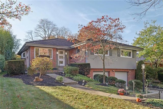 $895,000 | 1352 Beechwood Boulevard | Point Breeze