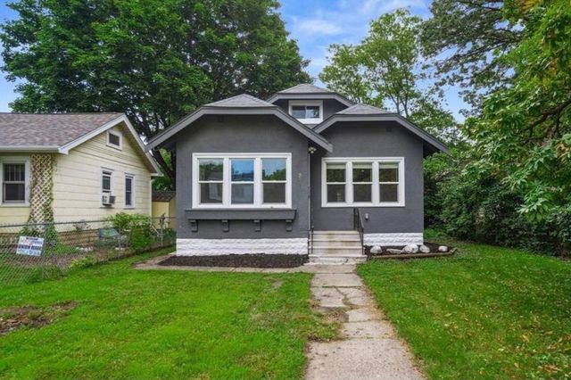 $314,500 | 3410 Russell Avenue North | Cleveland - Hennepin County