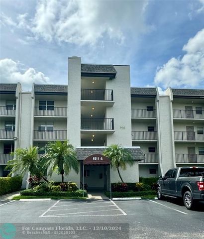 $210,000 | 9311 Orange Grove Drive, Unit 204 | Pine Island Ridge