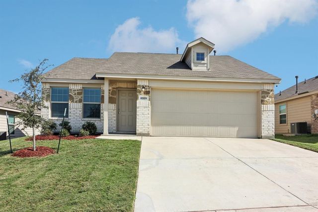 $299,999 | 8329 Grand Oak Road | Fort Worth