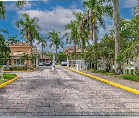 $295,000 | 6968 Southwest 39th Street, Unit F207 | Davie