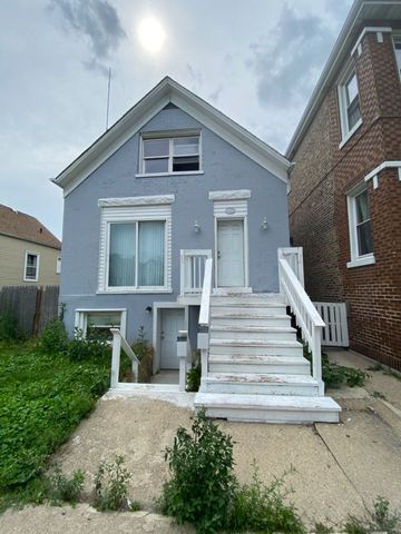 $325,000 | 3806 South Wolcott Avenue | McKinley Park