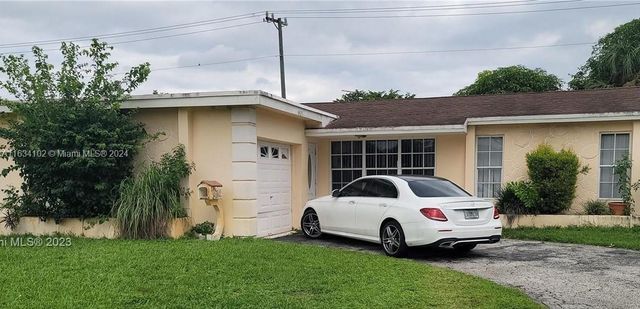 $545,900 | 8425 Windsor Drive | Miramar