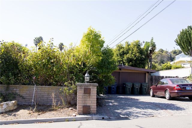 $1,595,000 | 96 Rockinghorse Road | Palos Verdes Drive North