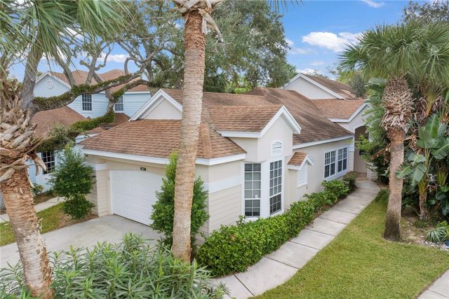 $945,000 | 8813 Lakeside Circle | Oceanside