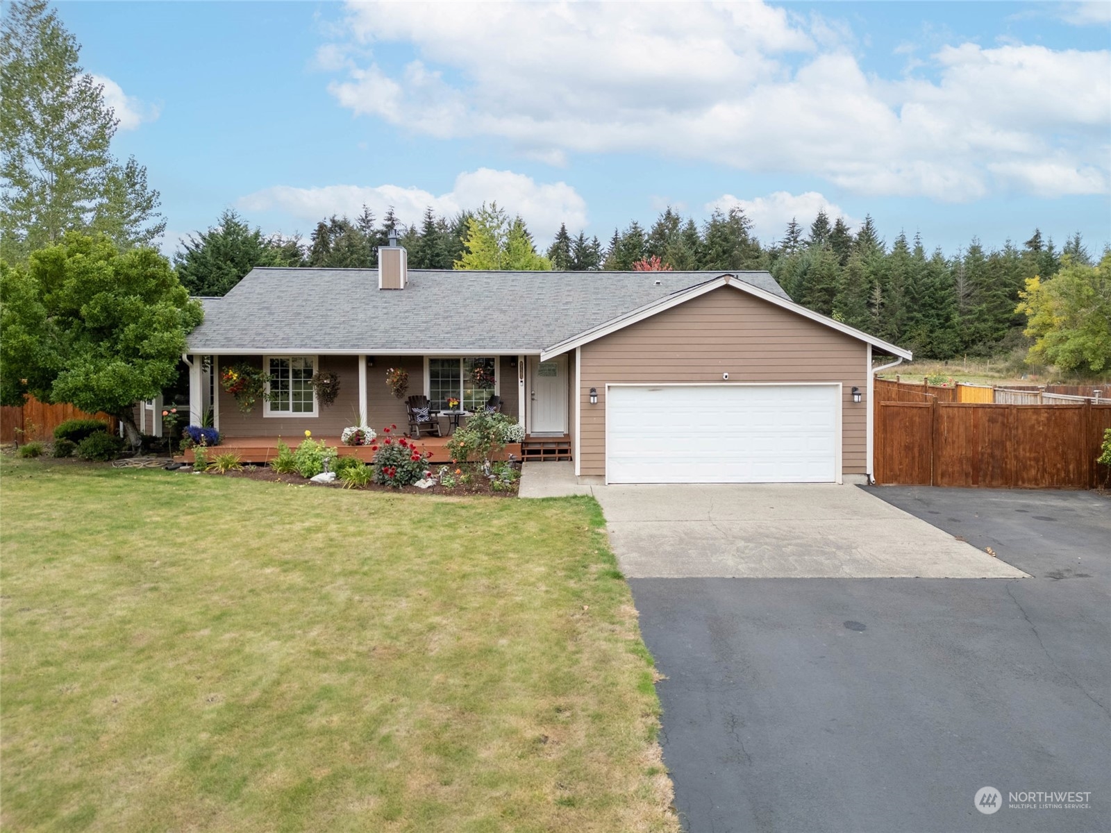 a view of house and outdoor space