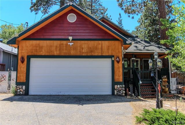 $441,950 | 682 Leonard Lane | Big Bear City