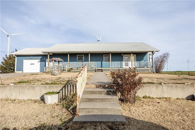 $279,000 | 5670 80th Road | Chetopa Township - Neosho County