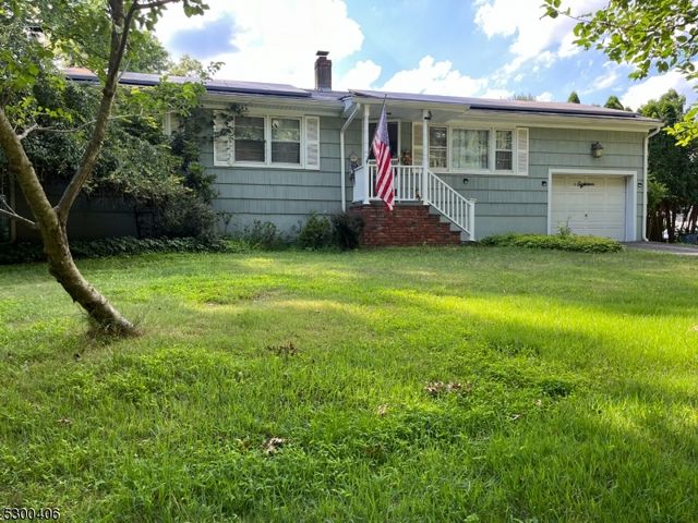 $559,000 | 18 Riverside Drive | Pequannock