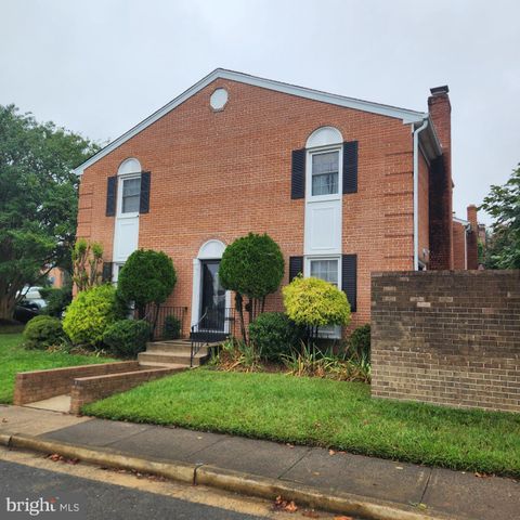 $3,250 | 4559 Pinecrest Heights Drive | Annandale