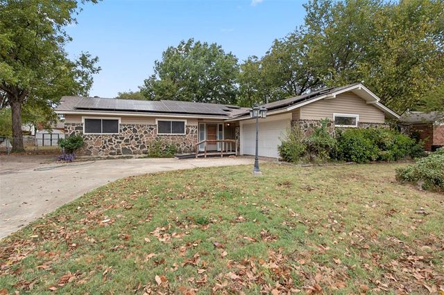 $2,500 | 6412 Regal Road | South Fort Worth-Everman-Forest Hill