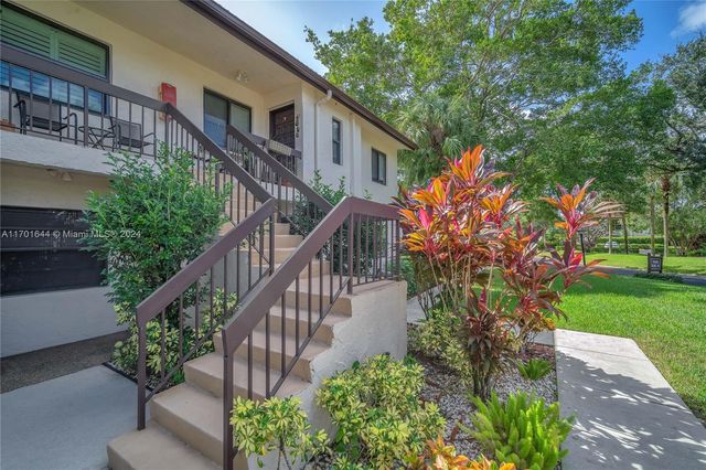 $295,000 | 7956 Eastlake Drive, Unit 16F | Boca Lago