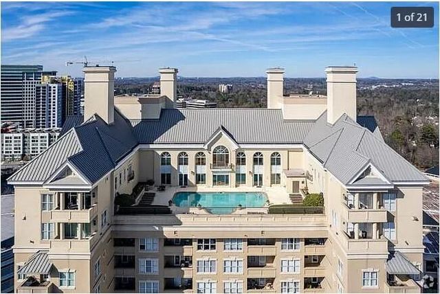 $1,925 | 3334 Peachtree Road Northeast, Unit 404 | MeridianBuckhead