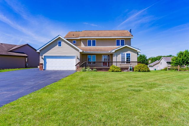 $369,900 | 1002 Bluestem Lane | Lester Prairie