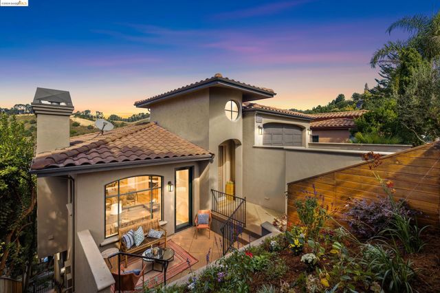 $2,500,000 | 1033 Amito Avenue | Claremont Hills