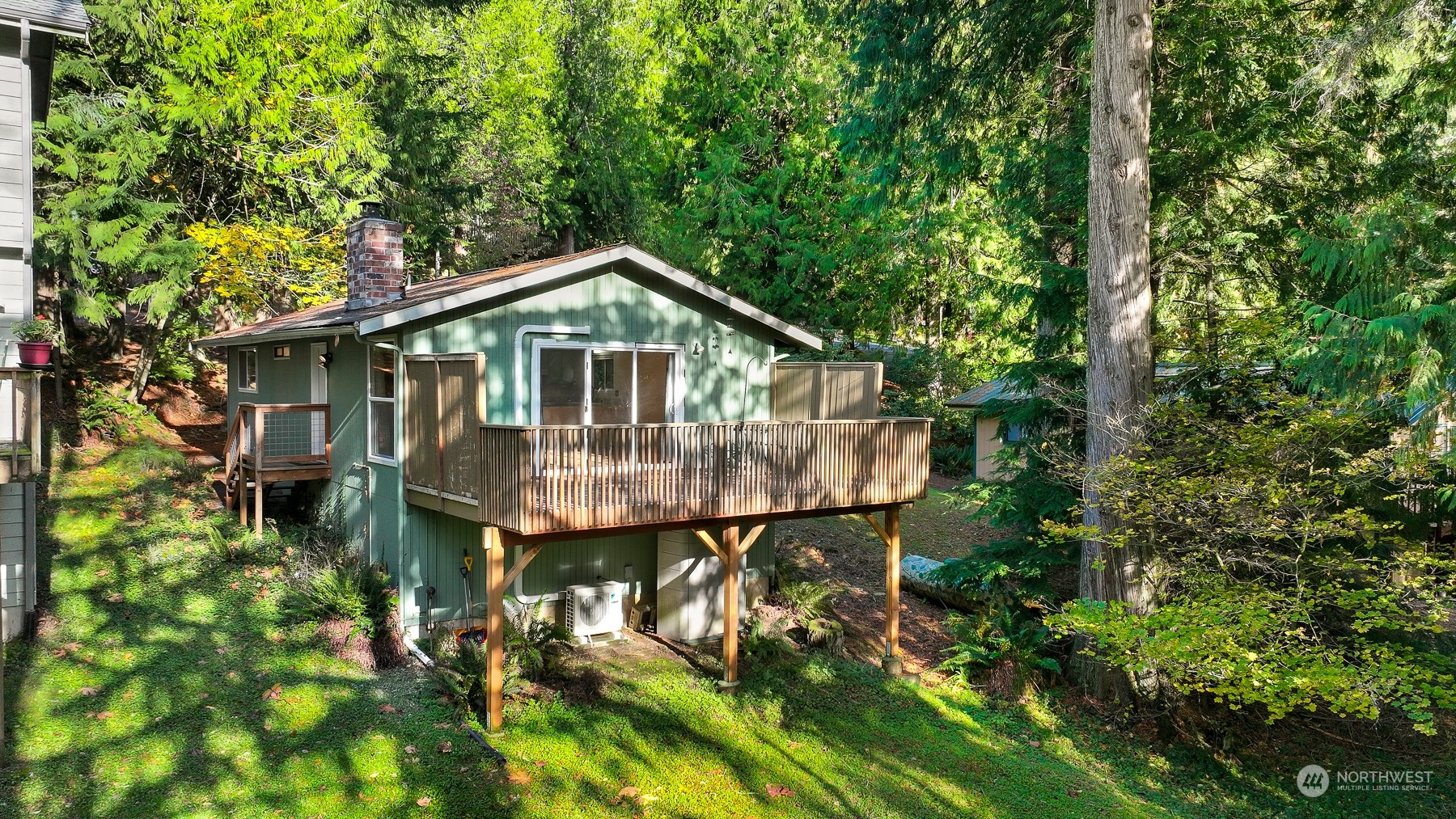 a house view with a outdoor space