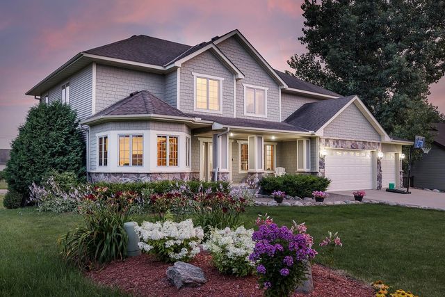 $674,900 | 1743 Sandbar Circle | Waconia