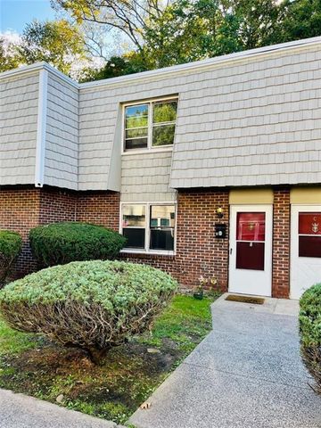 $2,195 | 67 Briarwood Lane, Unit D | Branford Hills