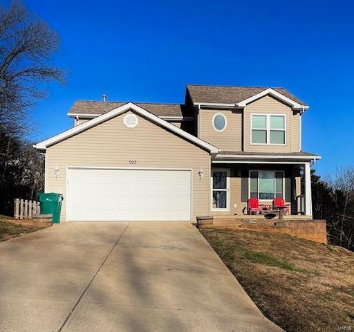 $284,900 | 922 Creekview Court | Pevely