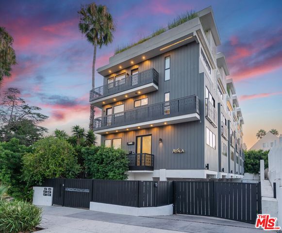 $1,299,000 | 1445 1/4 North Martel Avenue | Hollywood