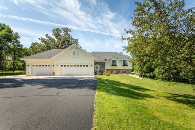 $525,000 | 2010 West Lake Jessie Drive | Alexandria Township - Douglas County