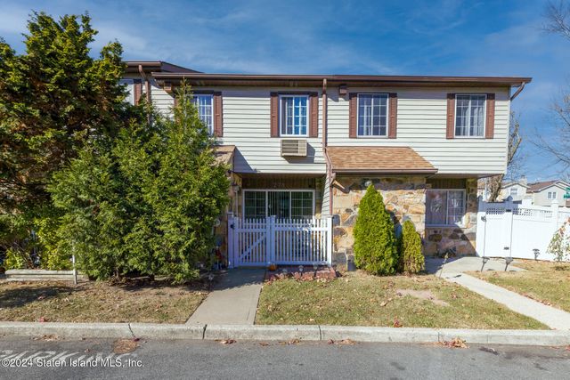 $499,000 | 278 Corona Avenue | Great Kills