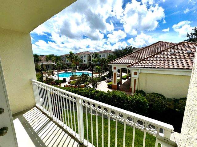 $2,500 | 9845 Baywinds Boulevard, Unit 6202 | Baywinds