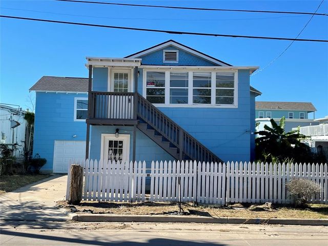 $225,000 | 2325 Saladia Street | Bayou Shore