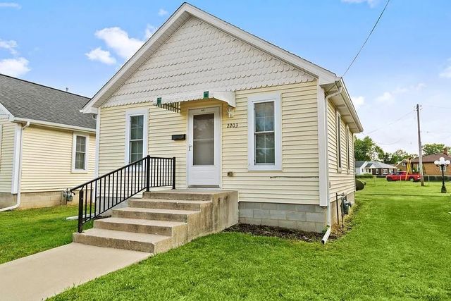 $1,200 | 2203 Ottawa Avenue | Naplate