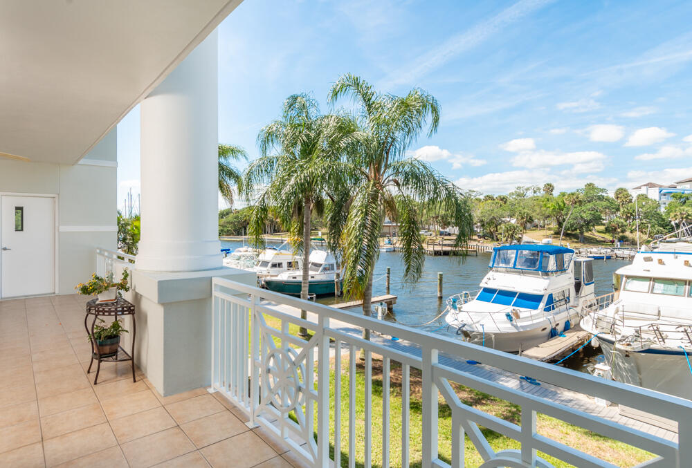 Balcony & View