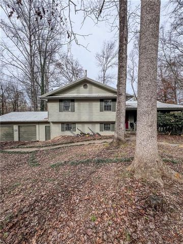 $250,000 | 690 Shadow Leaf Lane