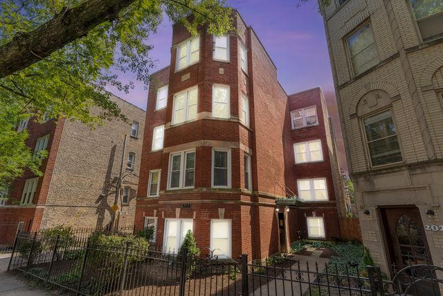 $359,000 | 2019 West Jarvis Avenue, Unit 1 | East Rogers Park