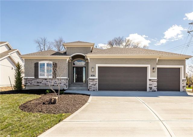 $700,000 | 3813 West 187th Street | Overland Park