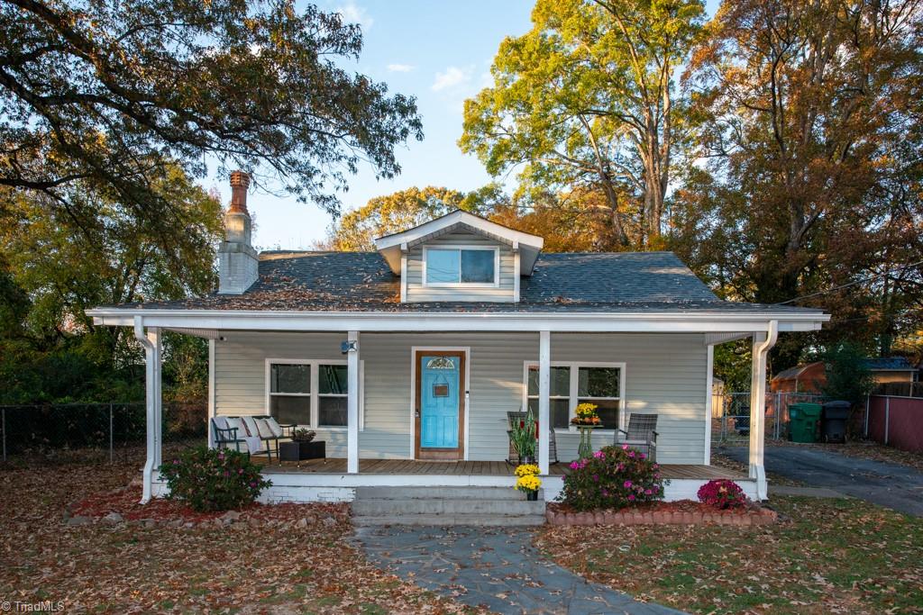 Adorable cottage on a large lot