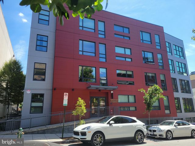 $2,970 | 2337 Champlain Street Northwest, Unit 2 | Adams Morgan