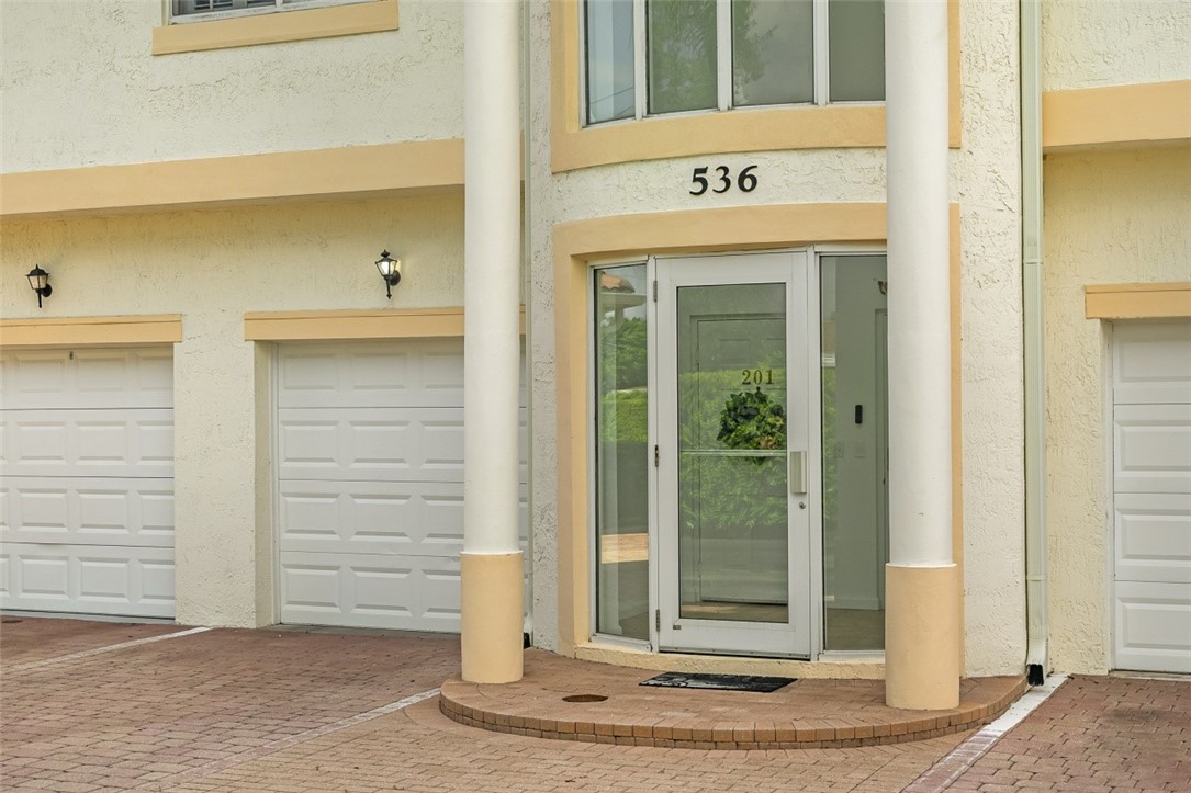 a view of a entrance door of the house